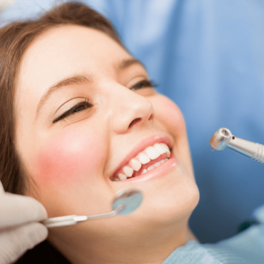 Especialidades Odontológicas em Tapete Verde